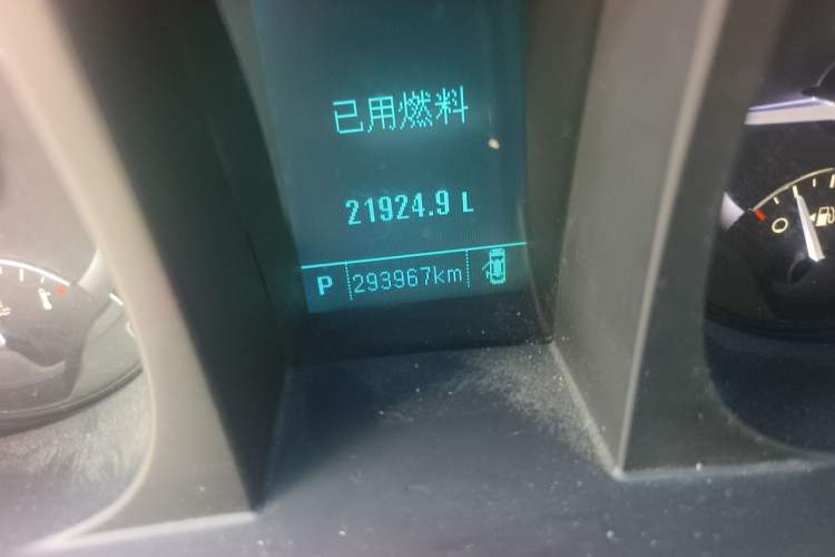 Used Buick GL8 2017 25S Luxury Version China V Standard Odometer Close Up