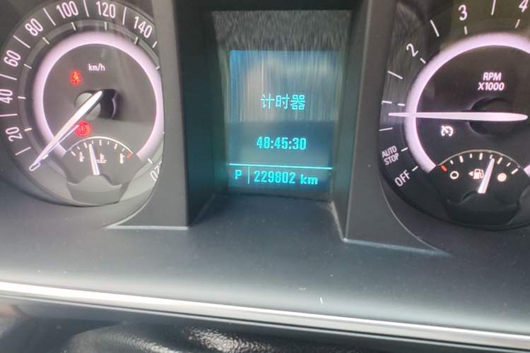 Used Buick GL8 2017 25S Comfort Version China V Standard Odometer Close Up