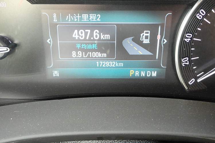 Used Buick GL8 2017 ES 28T Comfort Model China V Standard Odometer Close Up