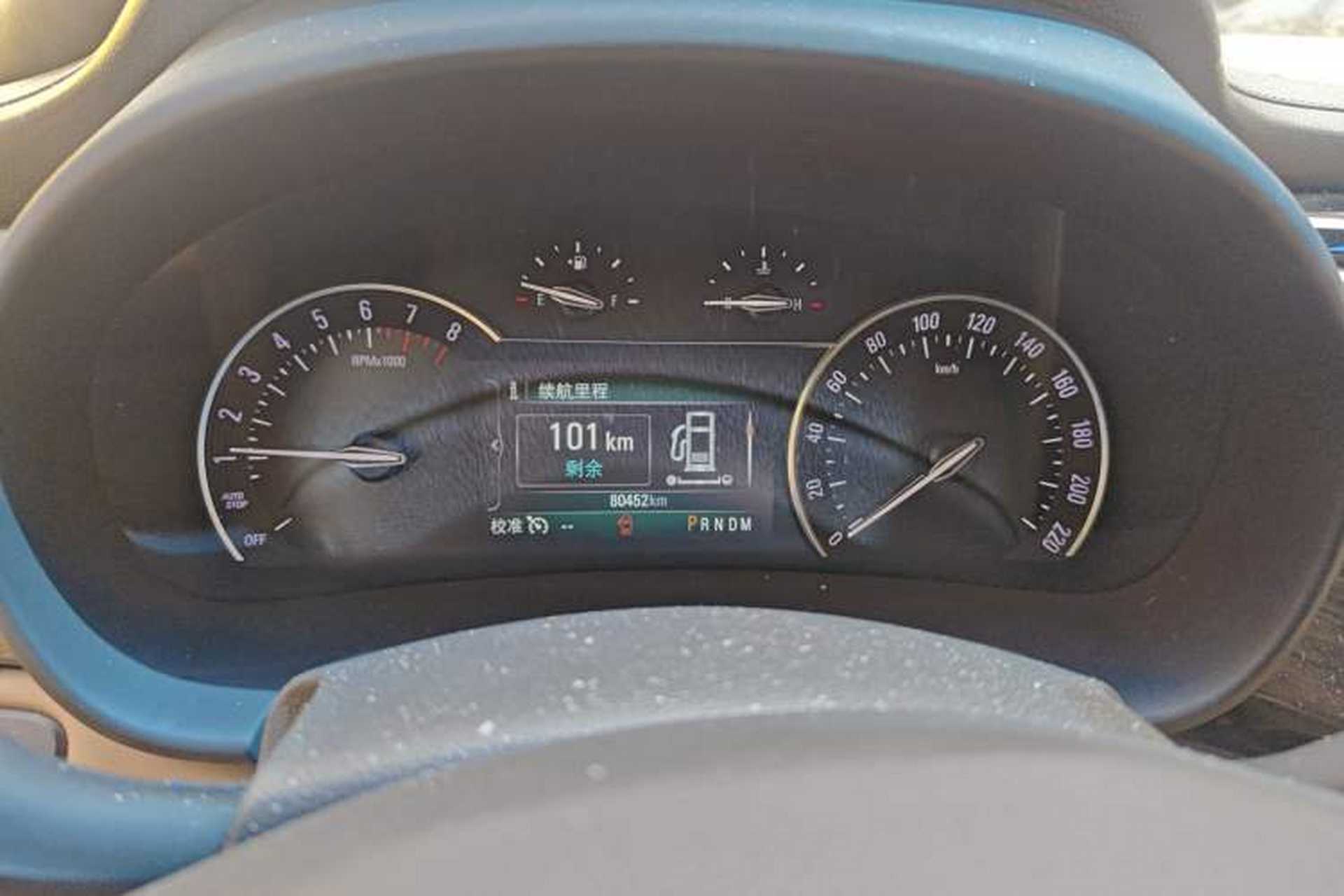 Used Buick GL8 2017 ES 28T Luxury Model China V Standard Odometer Close Up