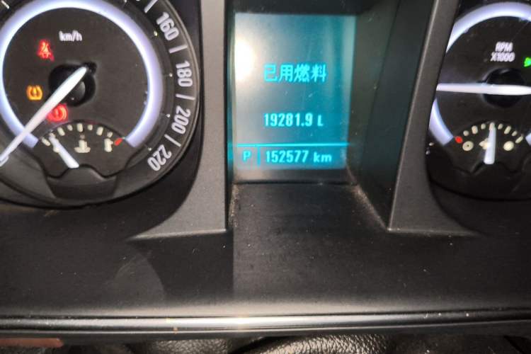 Used Buick GL8 2017 25S Comfort Version China V Standard Odometer Close Up