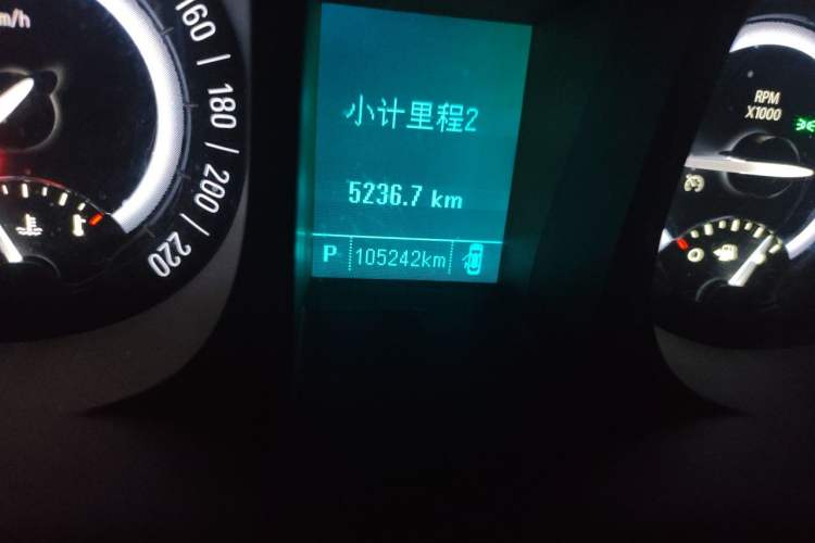 Used Buick GL8 2017 25S Prestige Version China V Standard Odometer Close Up