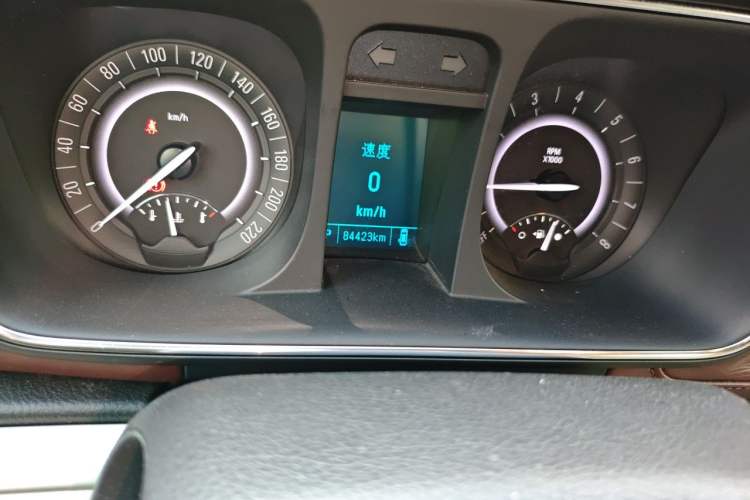 Used Buick GL8 2017 25S Prestige Version China V Standard Odometer Close Up