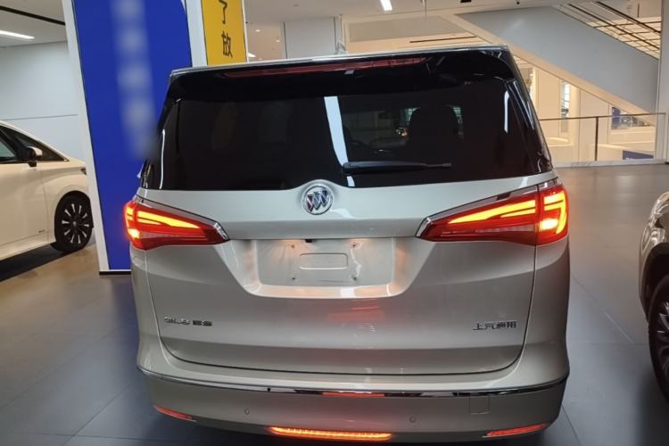 Used Buick GL8 2017 ES 28T Luxury Model China V Standard Rear