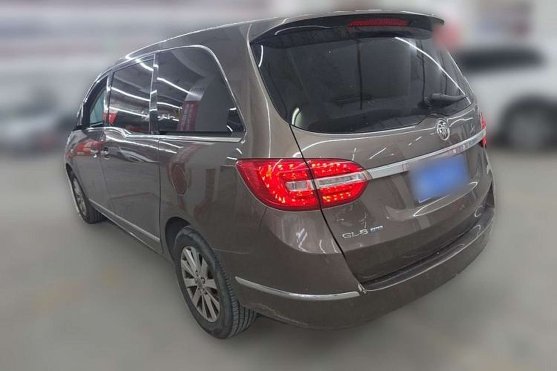 Used Buick GL8 2017 25S Luxury Version China V Standard Rear Left 45 Deg