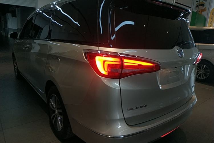 Used Buick GL8 2017 ES 28T Flagship Model China V Standard Rear Left 45 Deg