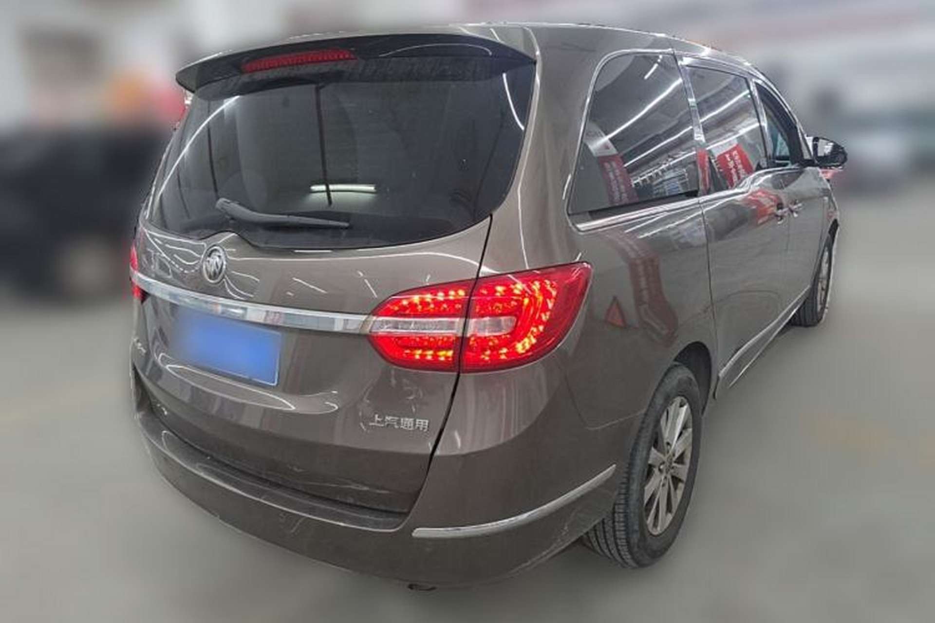 Used Buick GL8 2017 25S Luxury Version China V Standard Rear Right 45 Deg