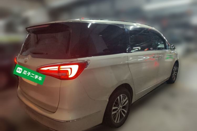 Used Buick GL8 2017 ES 28T Flagship Model China V Standard Rear Right 45 Deg