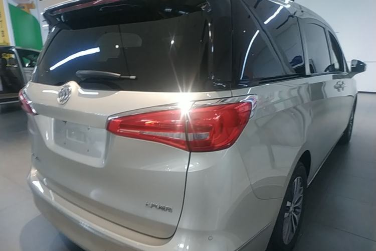 Used Buick GL8 2017 ES 28T Luxury Model China V Standard Rear Right 45 Deg