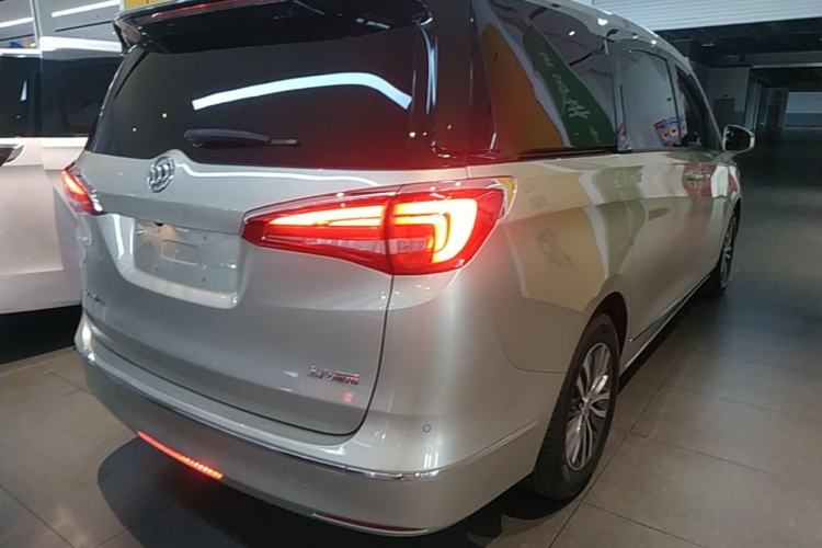 Used Buick GL8 2017 ES 28T Flagship Model China V Standard Rear Right 45 Deg