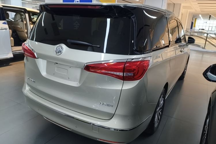 Used Buick GL8 2017 ES 28T Luxury Model China V Standard Rear Right 45 Deg