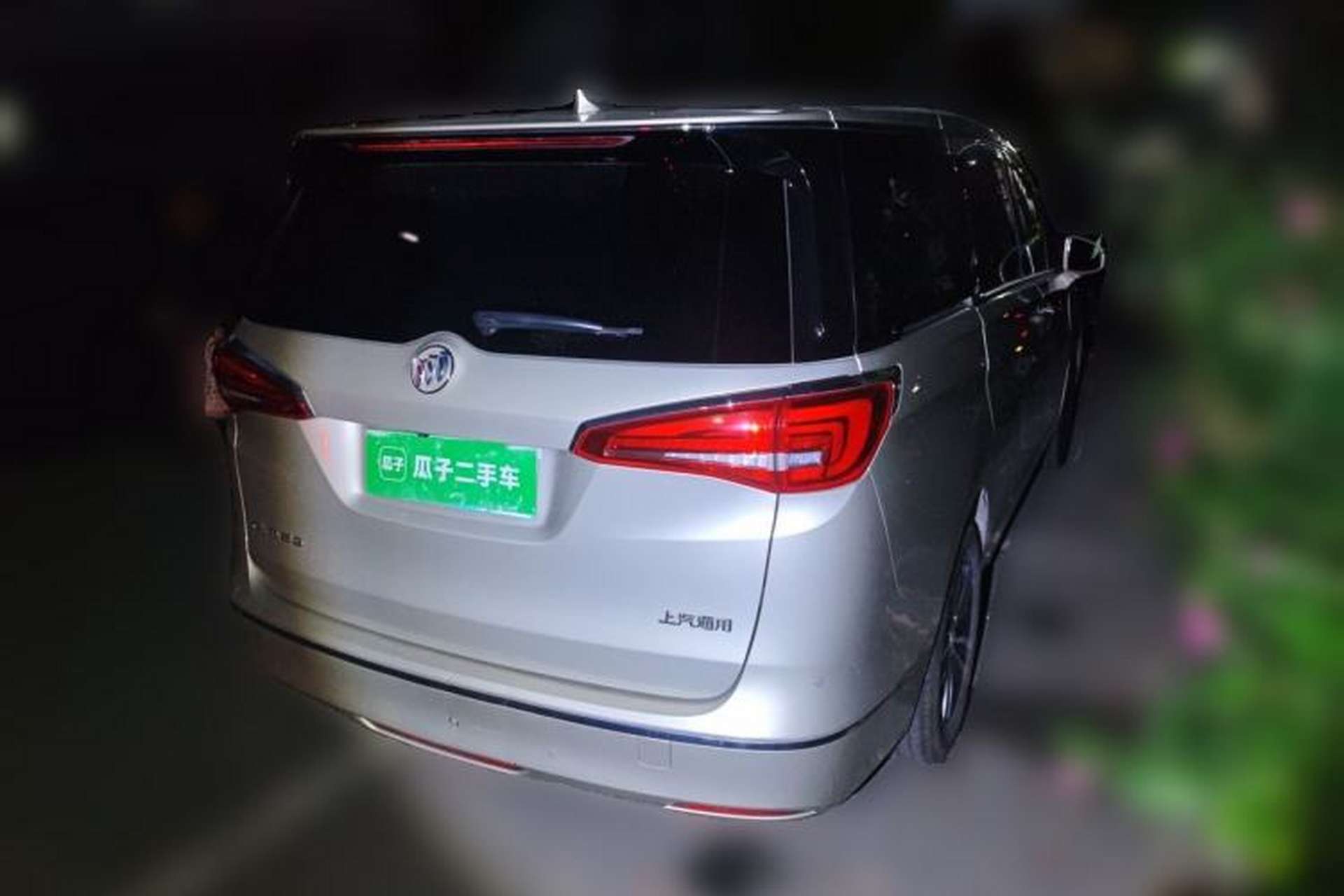 Used Buick GL8 2017 ES 28T Luxury Model China V Standard Rear Right 45 Deg