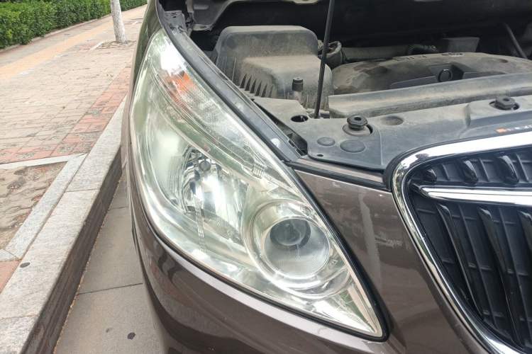 Used Buick GL8 2017 25S Comfort Version China V Standard Right Front Headlight