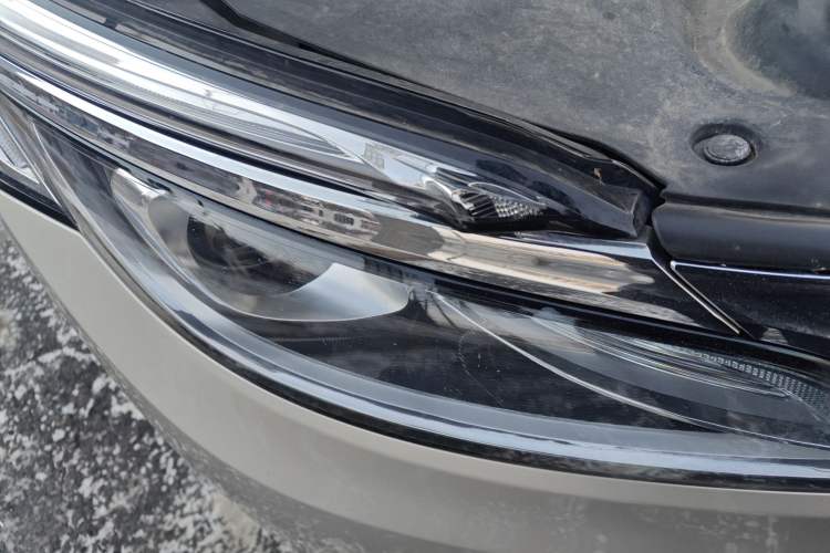 Used Buick GL8 2017 ES 28T Comfort Model China V Standard Right Front Headlight