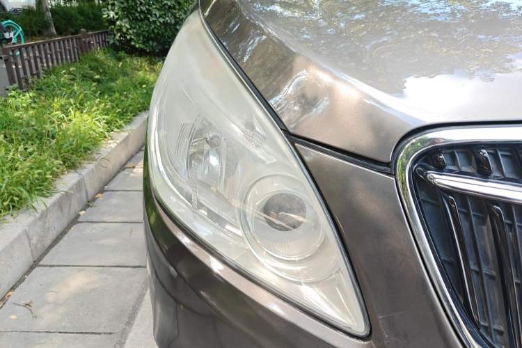Used Buick GL8 2017 25S Luxury Version China V Standard Right Front Headlight