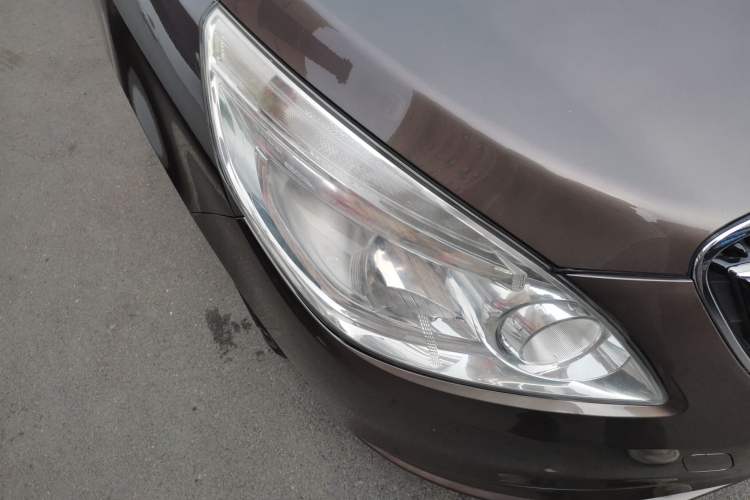 Used Buick GL8 2017 25S Luxury Version China V Standard Right Front Headlight