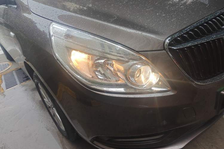 Used Buick GL8 2017 25S Comfort Version China V Standard Right Front Headlight