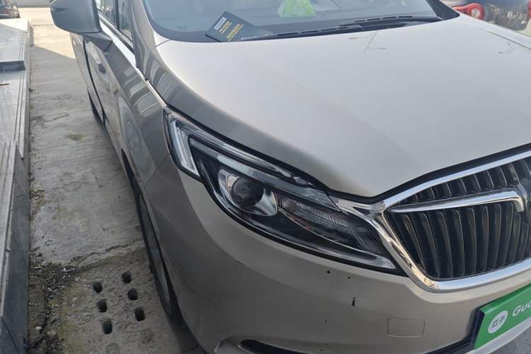Used Buick GL8 2017 ES 28T Comfort Model China V Standard Right Front Headlight