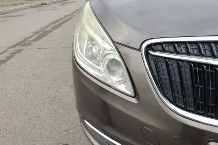 Used Buick GL8 2017 25S Luxury Version China V Standard Right Front Headlight