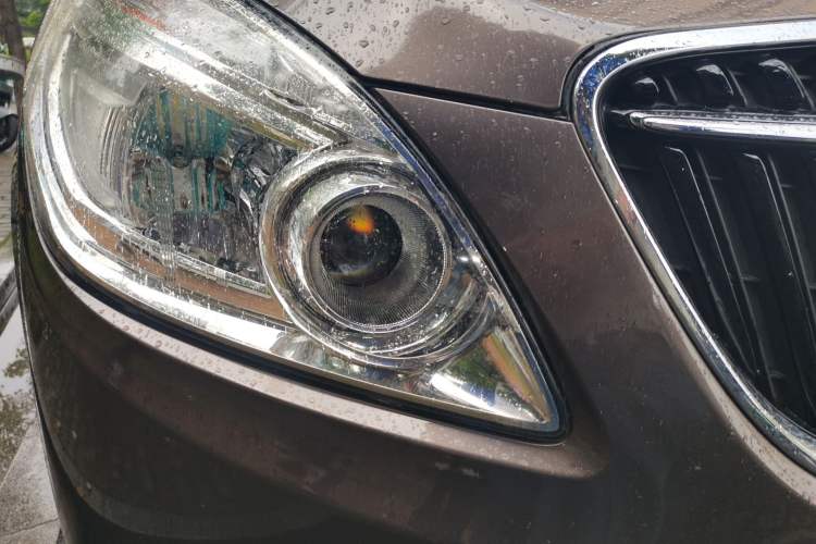 Used Buick GL8 2017 25S Comfort Version China V Standard Right Front Headlight