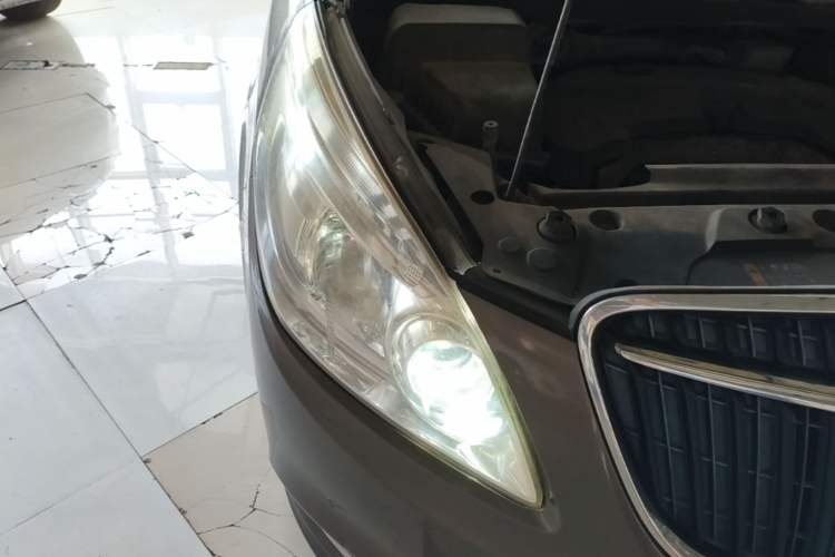 Used Buick GL8 2017 25S Comfort Version China V Standard Right Front Headlight