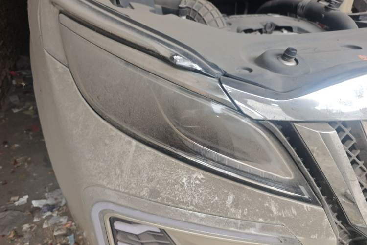 Used Buick GL8 2017 ES 28T Premium Version China V Standard Right Front Headlight