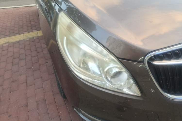 Used Buick GL8 2017 25S Comfort Version China V Standard Right Front Headlight