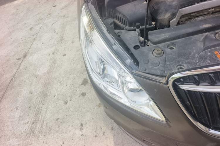 Used Buick GL8 2017 25S Luxury Version China V Standard Right Front Headlight