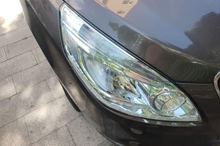 Used Buick GL8 2017 25S Prestige Version China V Standard Right Front Headlight