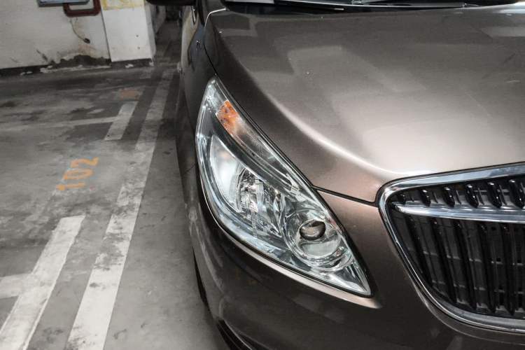 Used Buick GL8 2017 25S Comfort Version China V Standard Right Front Headlight