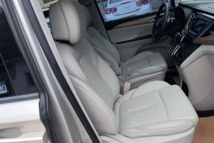 Used Buick GL8 2017 ES 28T Comfort Model China V Standard Right Front Seat