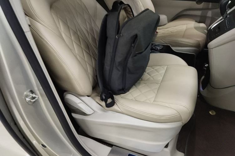 Used Buick GL8 2017 ES 28T Comfort Model China V Standard Right Front Seat