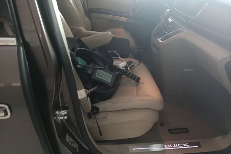 Used Buick GL8 2017 25S Prestige Version China V Standard Right Front Seat