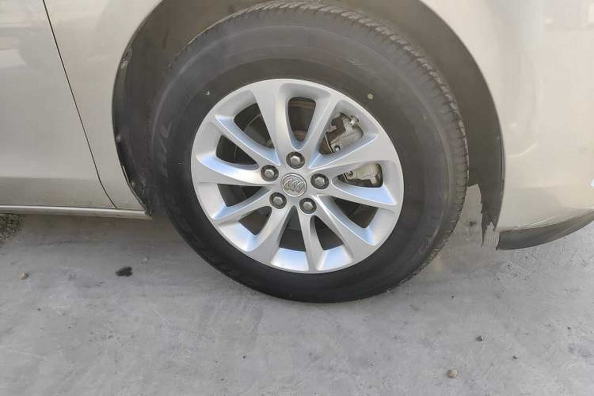 Used Buick GL8 2017 ES 28T Premium Version China V Standard Right Front Wheel Hub
