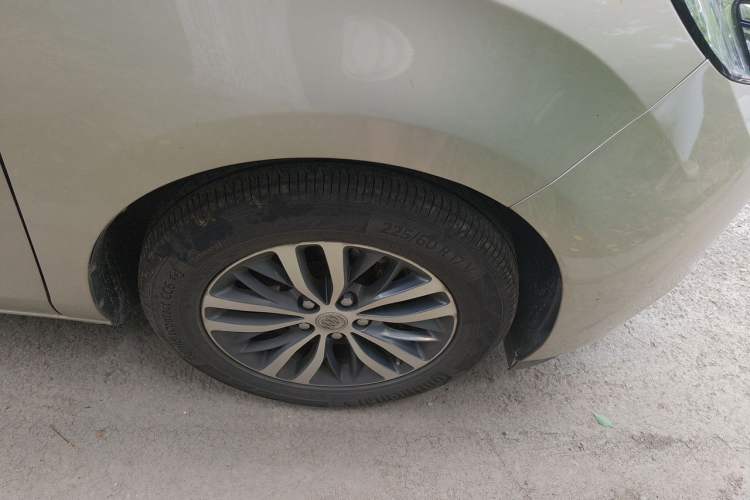 Used Buick GL8 2017 ES 28T Luxury Model China V Standard Right Front Wheel Hub