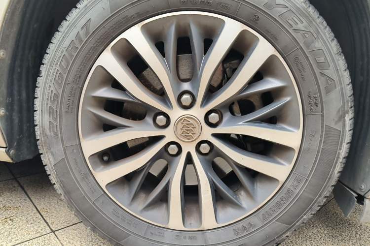 Used Buick GL8 2017 ES 28T Luxury Model China V Standard Right Front Wheel Hub