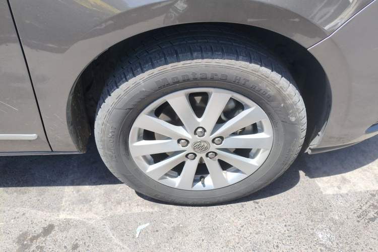 Used Buick GL8 2017 25S Prestige Version China V Standard Right Front Wheel Hub