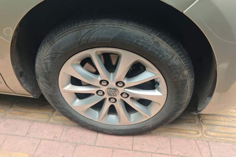 Used Buick GL8 2017 ES 28T Comfort Model China V Standard Right Front Wheel Hub