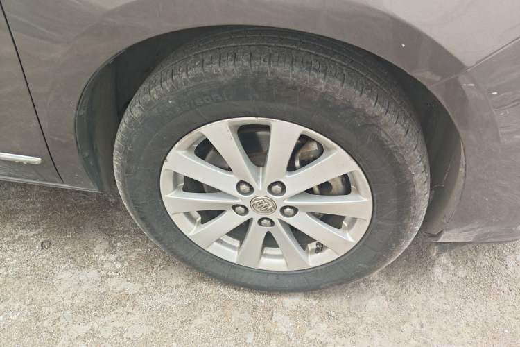 Used Buick GL8 2017 25S Luxury Version China V Standard Right Front Wheel Hub