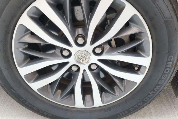 Used Buick GL8 2017 ES 28T Luxury Model China V Standard Right Front Wheel Hub