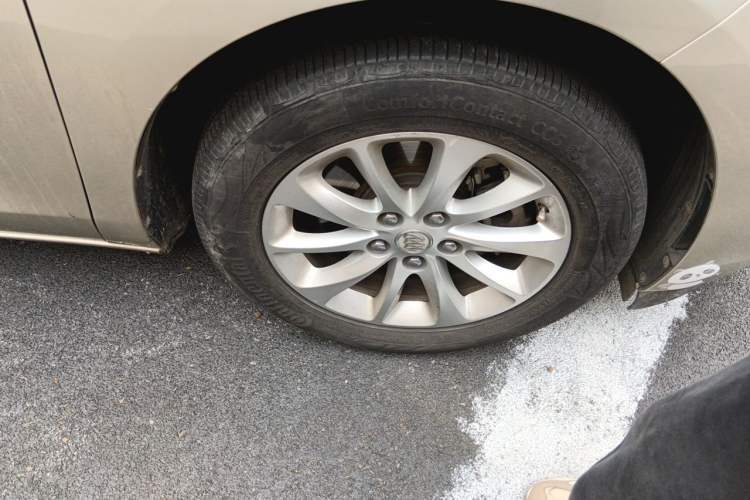 Used Buick GL8 2017 ES 28T Comfort Model China V Standard Right Front Wheel Hub