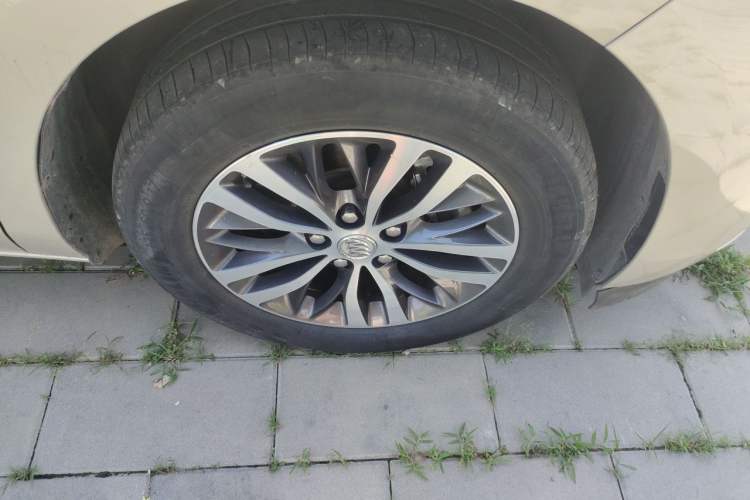 Used Buick GL8 2017 ES 28T Luxury Model China V Standard Right Front Wheel Hub