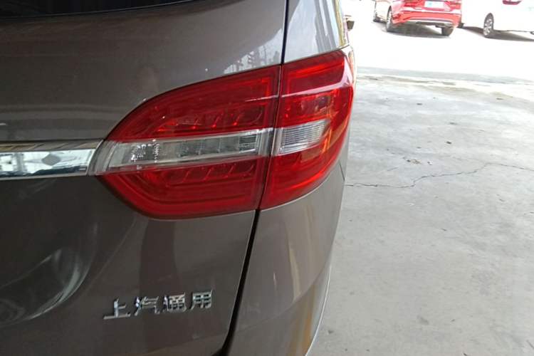 Used Buick GL8 2017 25S Prestige Version China V Standard Right Rear Taillight