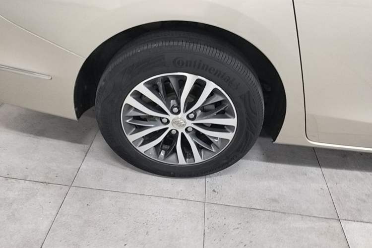 Used Buick GL8 2017 ES 28T Luxury Model China V Standard Right Rear Wheel Hub