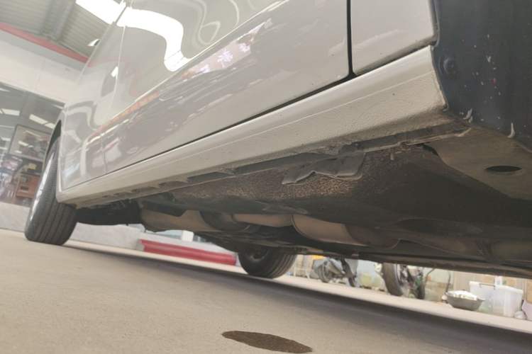 Used Buick GL8 2017 ES 28T Premium Version China V Standard Right Side Sill