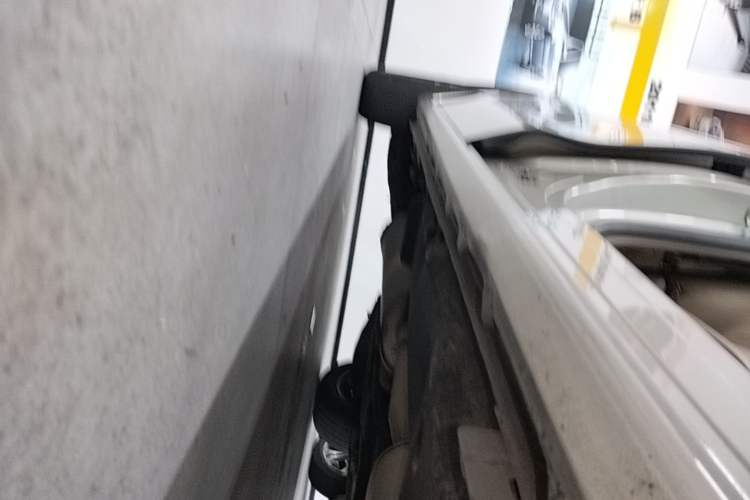 Used Buick GL8 2017 ES 28T Luxury Model China V Standard Right Side Sill