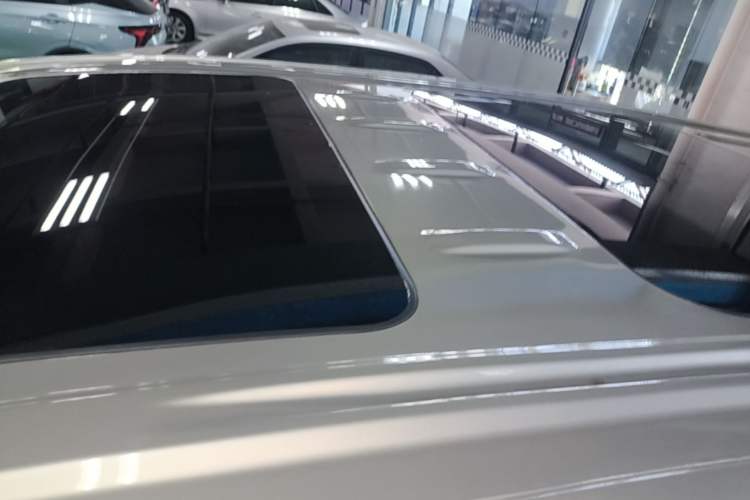 Used Buick GL8 2017 ES 28T Luxury Model China V Standard Roof