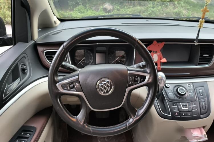 Used Buick GL8 2017 25S Luxury Version China V Standard Steering Wheel