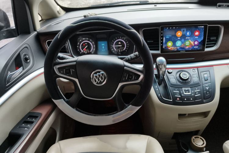 Used Buick GL8 2017 25S Prestige Version China V Standard Steering Wheel