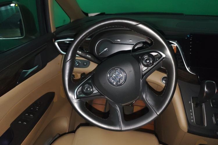 Used Buick GL8 2017 ES 28T Premium Version China V Standard Steering Wheel